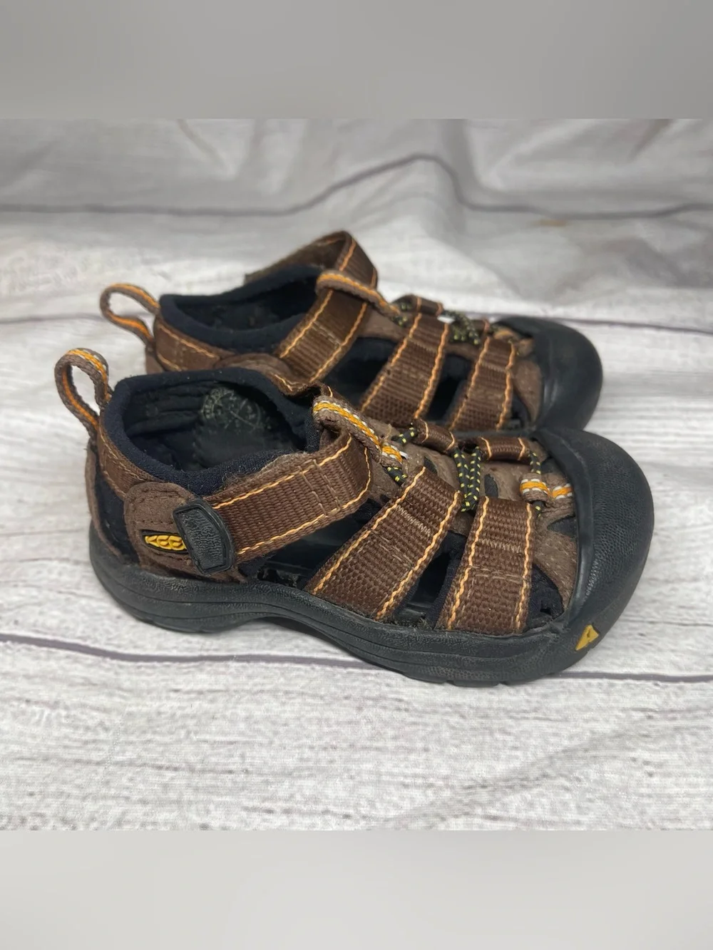 KEEN Toddler 4 Newport H2 Brown Sandals